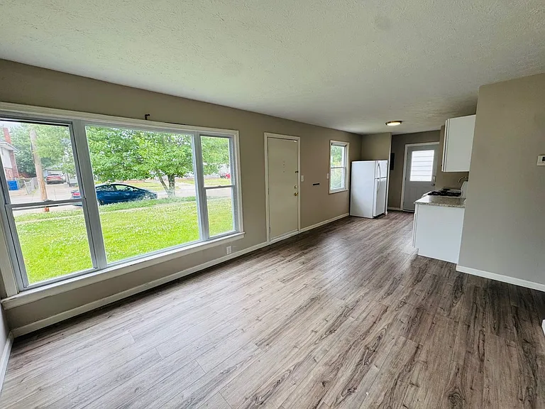12813 Guardian Blvd — Photo 8