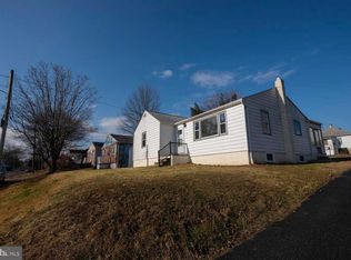 912 Hillside Ave, Upper Chichester, PA 19061