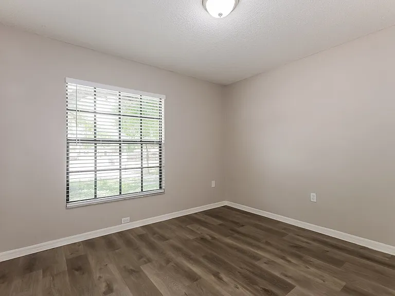 8308 Hedgeway Pl — Photo 11