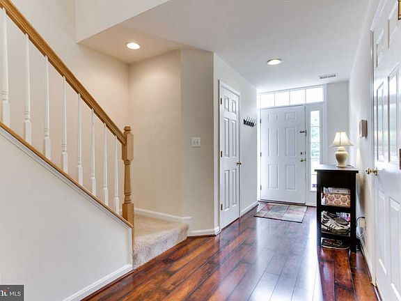 3rd image of 8735 Mill Towns Ct