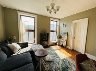 161 1st St APT 3, Troy, NY 12180