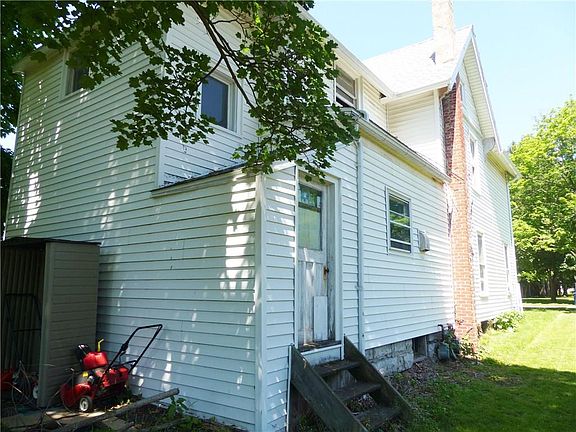 4th image of 54 E Bayard St