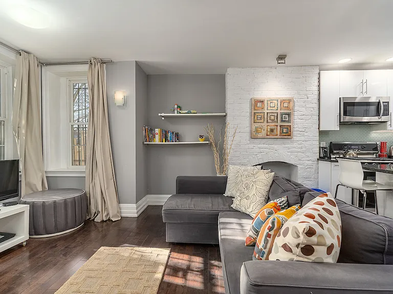 403 P St NW #B — Photo 4