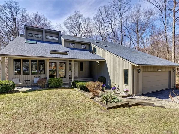 25 Eagle Rock Trail, Marlborough, CT 06447