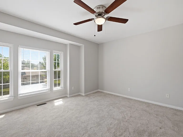 10505 White Pine Dr — Photo 22