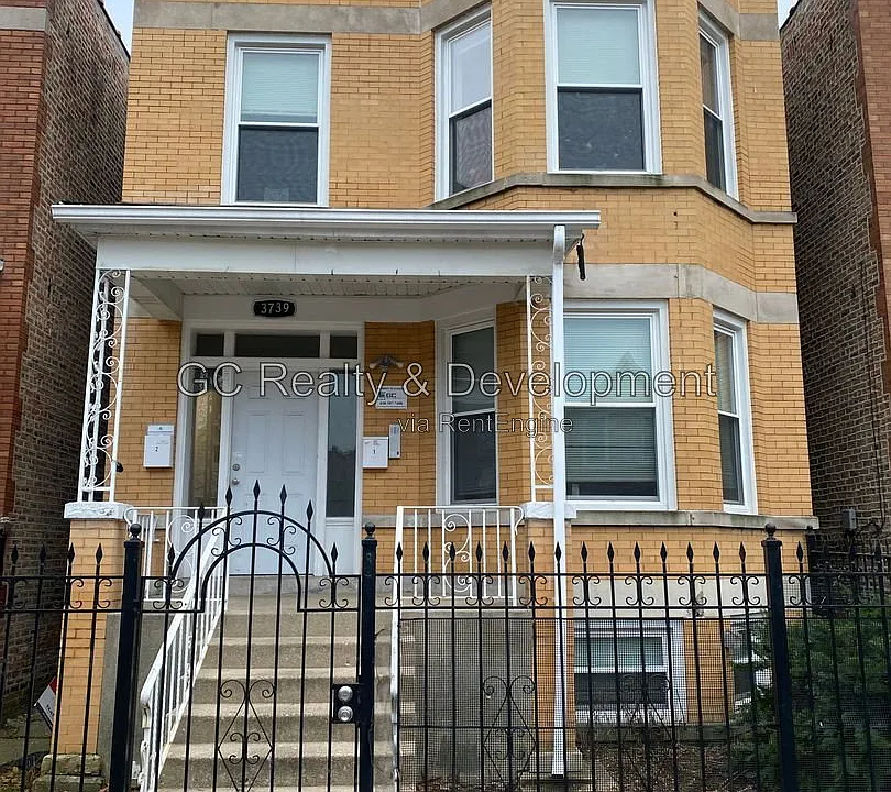 3739 W Shakespeare Ave #1