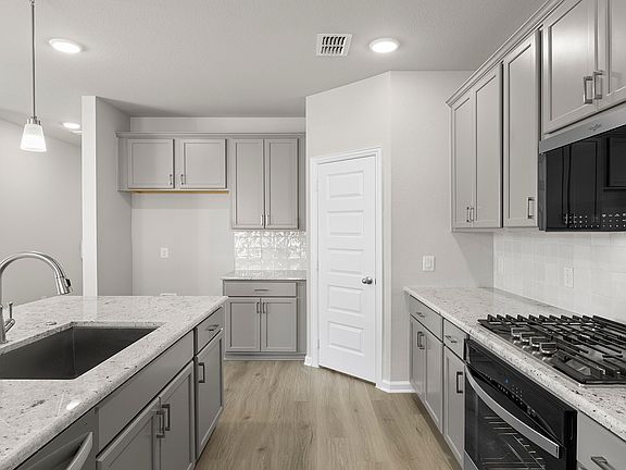 7th image of this home