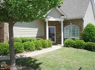 311 Rocky Top Dr, Greenville, SC 29615