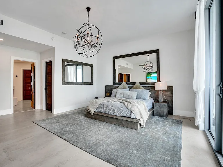 17301 Biscayne Blvd — Photo 43