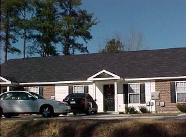 1st image of 4467 Belair Dr