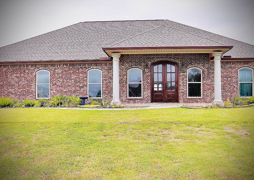 1st image of 230 Indian Lake Dr
