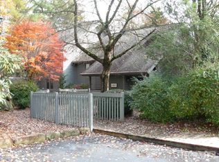 40 S River Park Villas Dr #B/BLDG, Sapphire, NC 28774