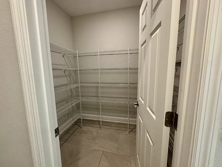 13870 Harlowton Ave — Photo 12