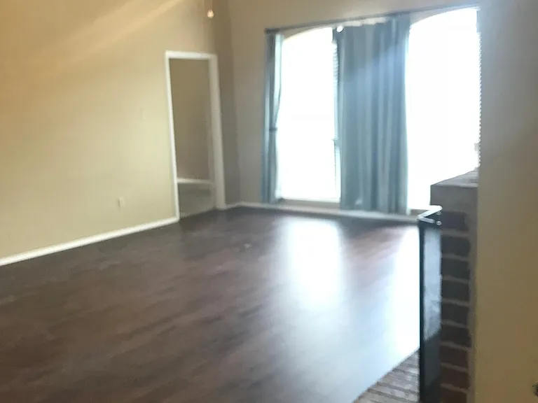 702 Long Hill Ct — Photo 10