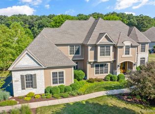 24830 N Autumn Rdg, Cary, IL 60013