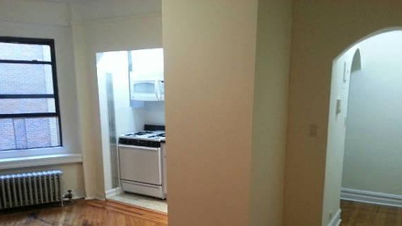 4th image of 4031 48th St