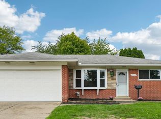 29531 Eiffel Ave, Warren, MI 48088