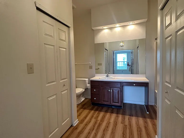 13870 Waycross Dr — Photo 14
