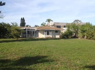 16 W Point Dr, Cocoa Beach, FL 32931