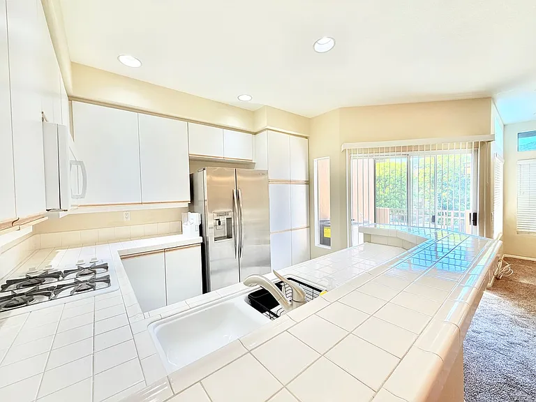 938 S Country Glen Way — Photo 6