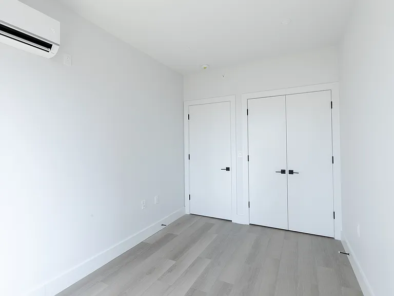 215 E 124th St #7B — Photo 25