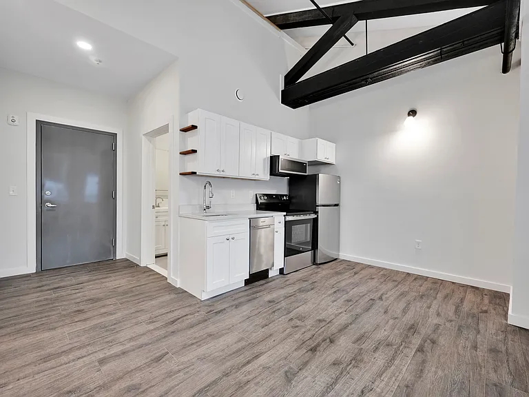 Fleetwood Lofts — Photo 23