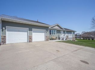 504 W Nokomis St, Osakis, MN 56360