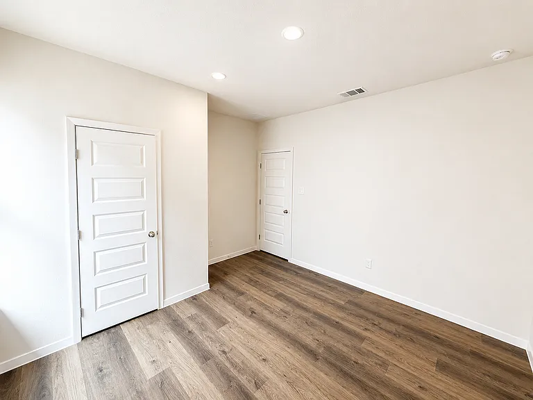 1619 Crooked River Ct — Photo 6