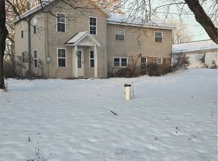 569 Marbletown Rd, Newark, NY 14513