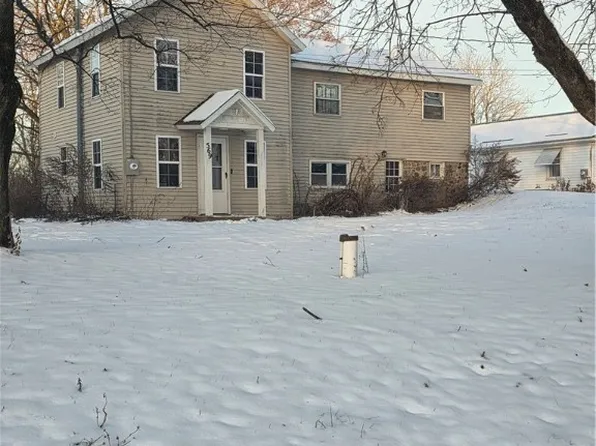 569 Marbletown Rd, Newark, NY 14513