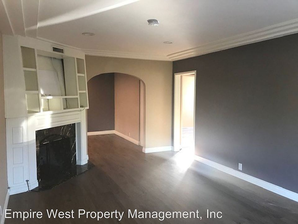 1st image of 11304 Emelita St