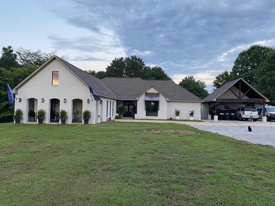 1st image of 1056 County Road 833