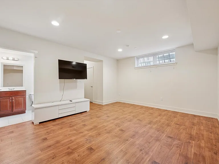 1505 W Master St #1 — Photo 3