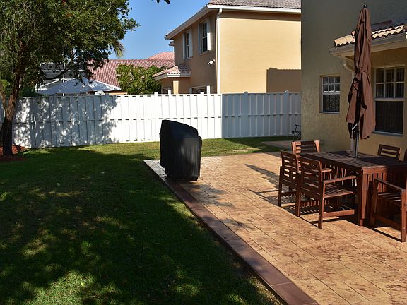 4th image of 2301 NW 139th Ave
