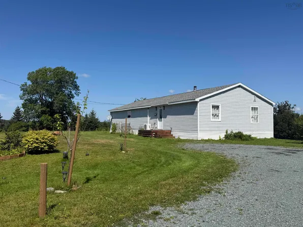 101 Scrivens Rd, Halifax, NS B0J 2R0