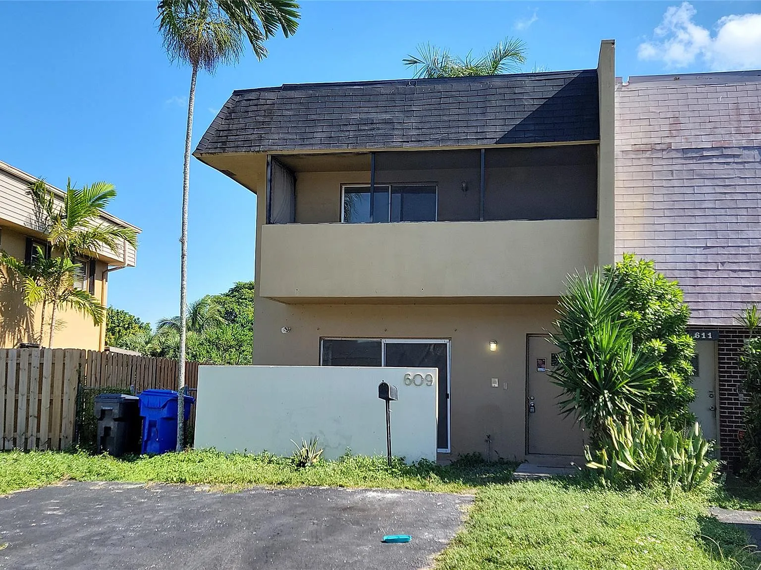3 bed, 2.0 bath, 1486 sqft, $2,595 — Photo 2