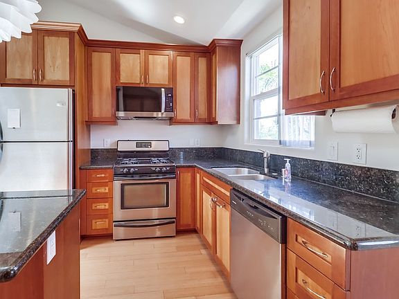 4th image of 4367 Texas St