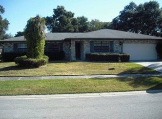 809 Chess Pl, Seffner, FL 33584