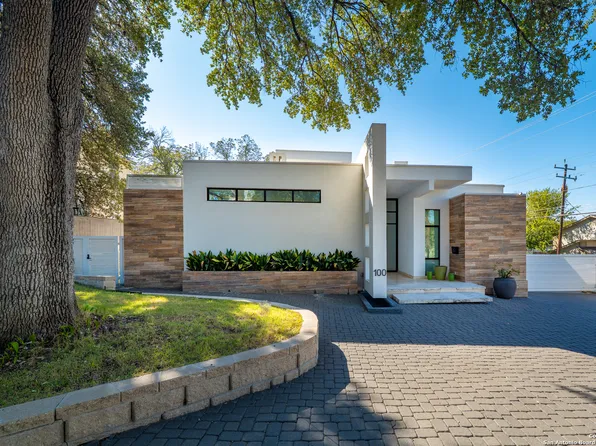 100 Canterbury Hill, Terrell Hills, TX 78209