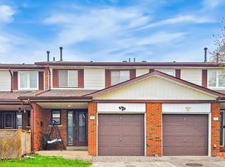 7033 Netherbrae Rd #8, Mississauga, ON L4T2W2