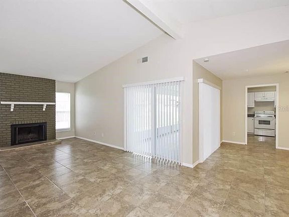 5th image of 706 Green Ct