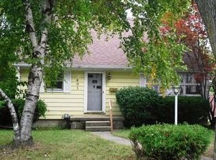 401 Cloverland Dr, Lansing, MI 48910