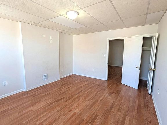 5th image of 2541 W Baltimore St