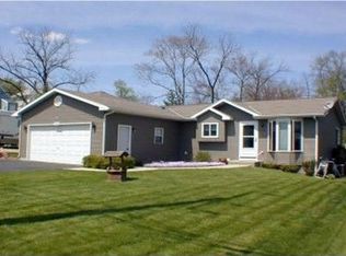 25628 W Wilson Ave, Wauconda, IL 60084