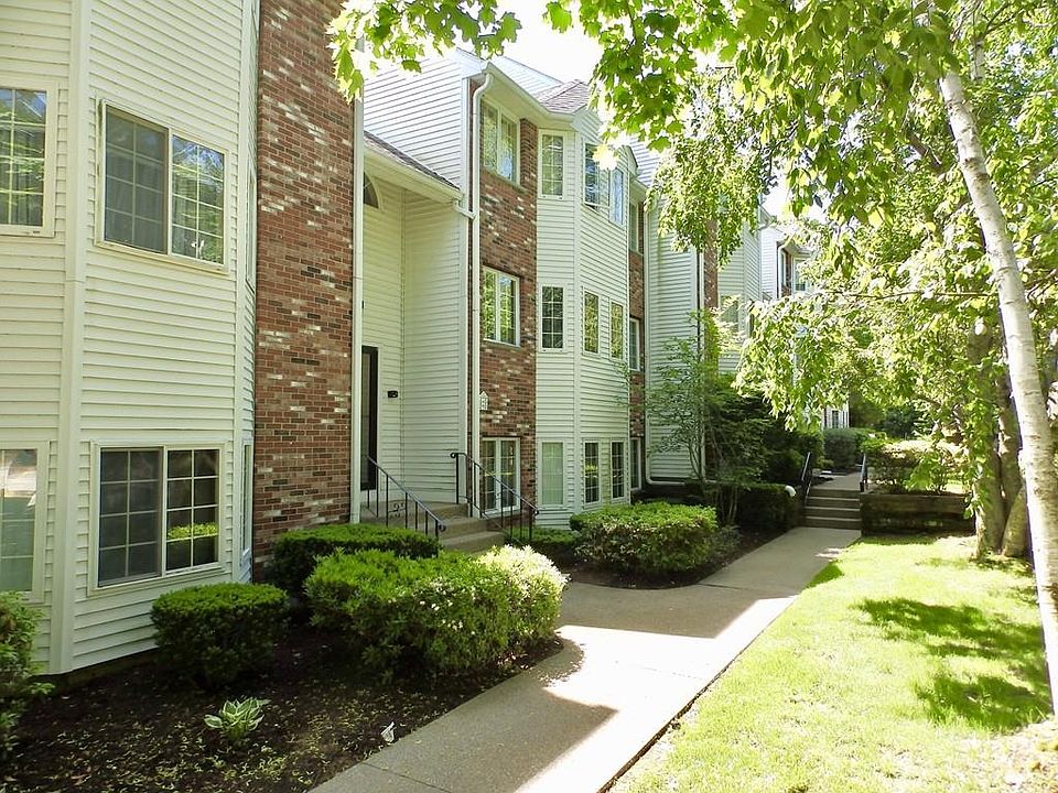 1st image of 116 Tall Oaks Dr Unit B