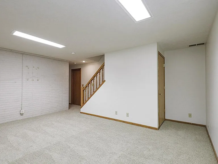 1107 Knox St — Photo 21