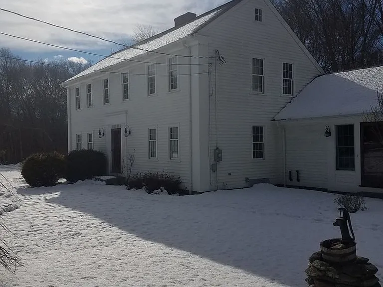 105 Jeremy Hill Rd — Photo 1