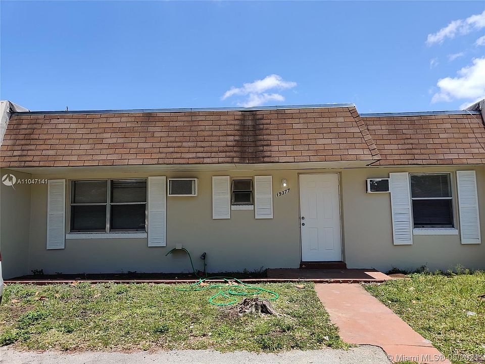 1st image of 19377 NW 29th Ave