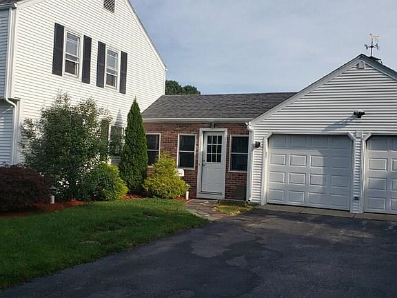 2nd image of 627 Namquid Dr