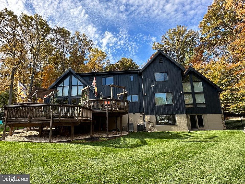 1st image of 10110 Walker Lake Dr